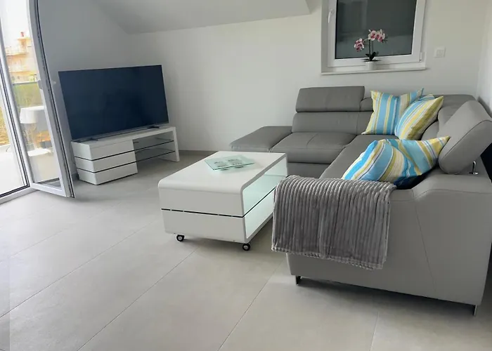Apartments Julia Trogir